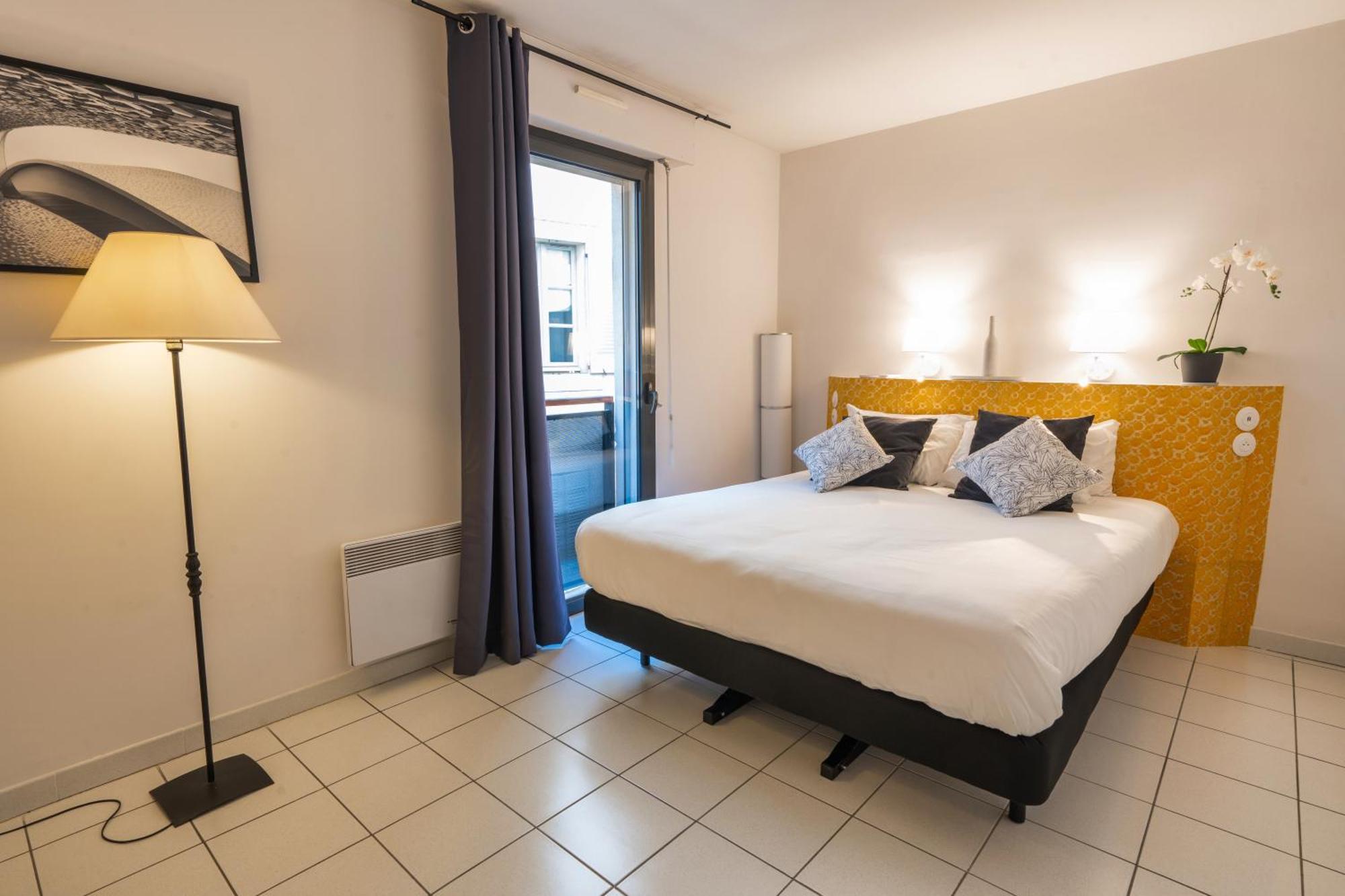 Garlande Hotel Avignon Centre Bagian luar foto